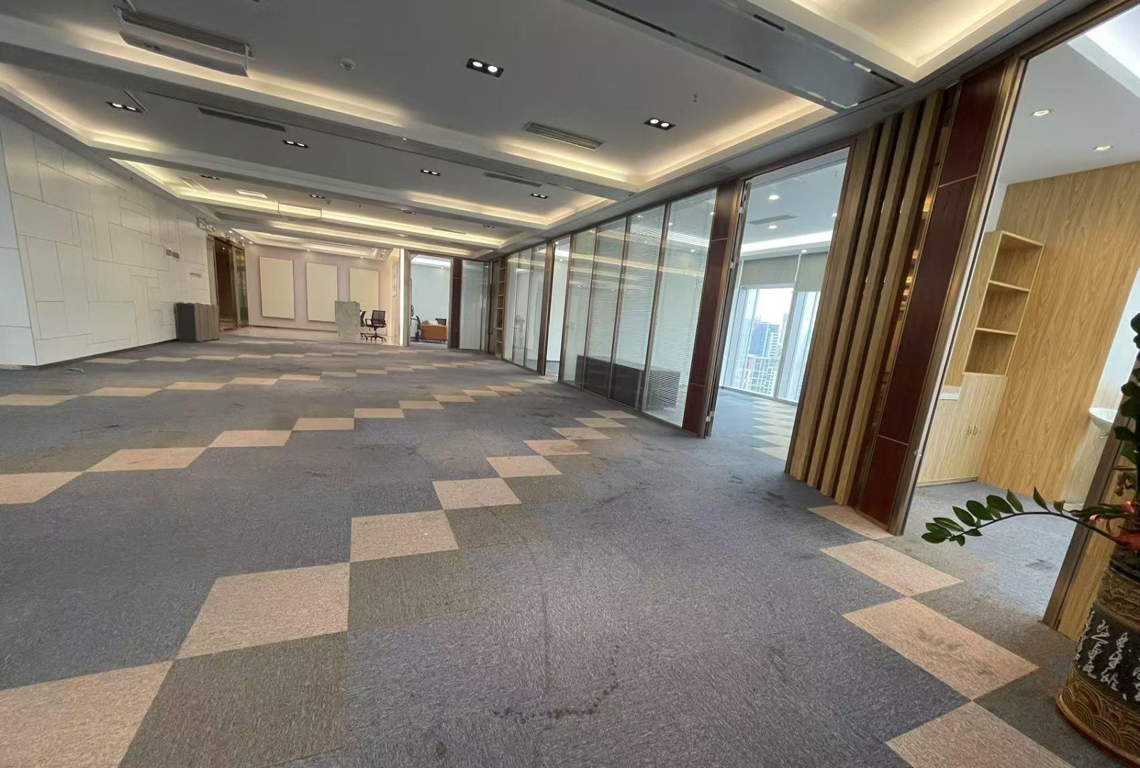 深圳宝安中心区办公空间｜前海卓越宝中时代广场600㎡精装户型实景图