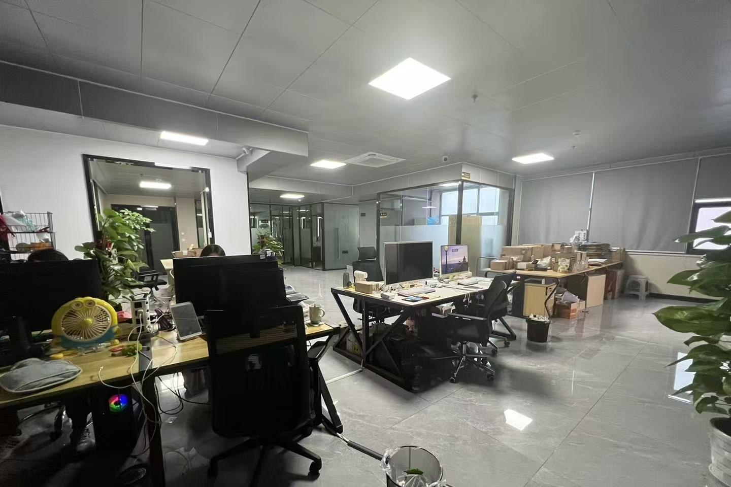 深圳大浪办公空间｜万盛创业园800㎡精装户型实景图