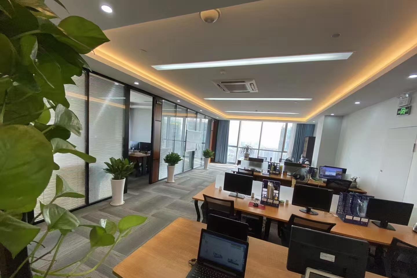 深圳布吉办公空间｜万国城309㎡精装户型实景图