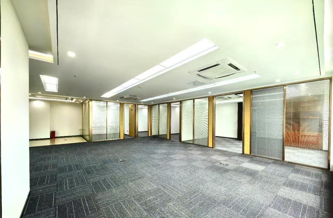 深圳福田中心区办公空间｜财富大厦280㎡精装户型