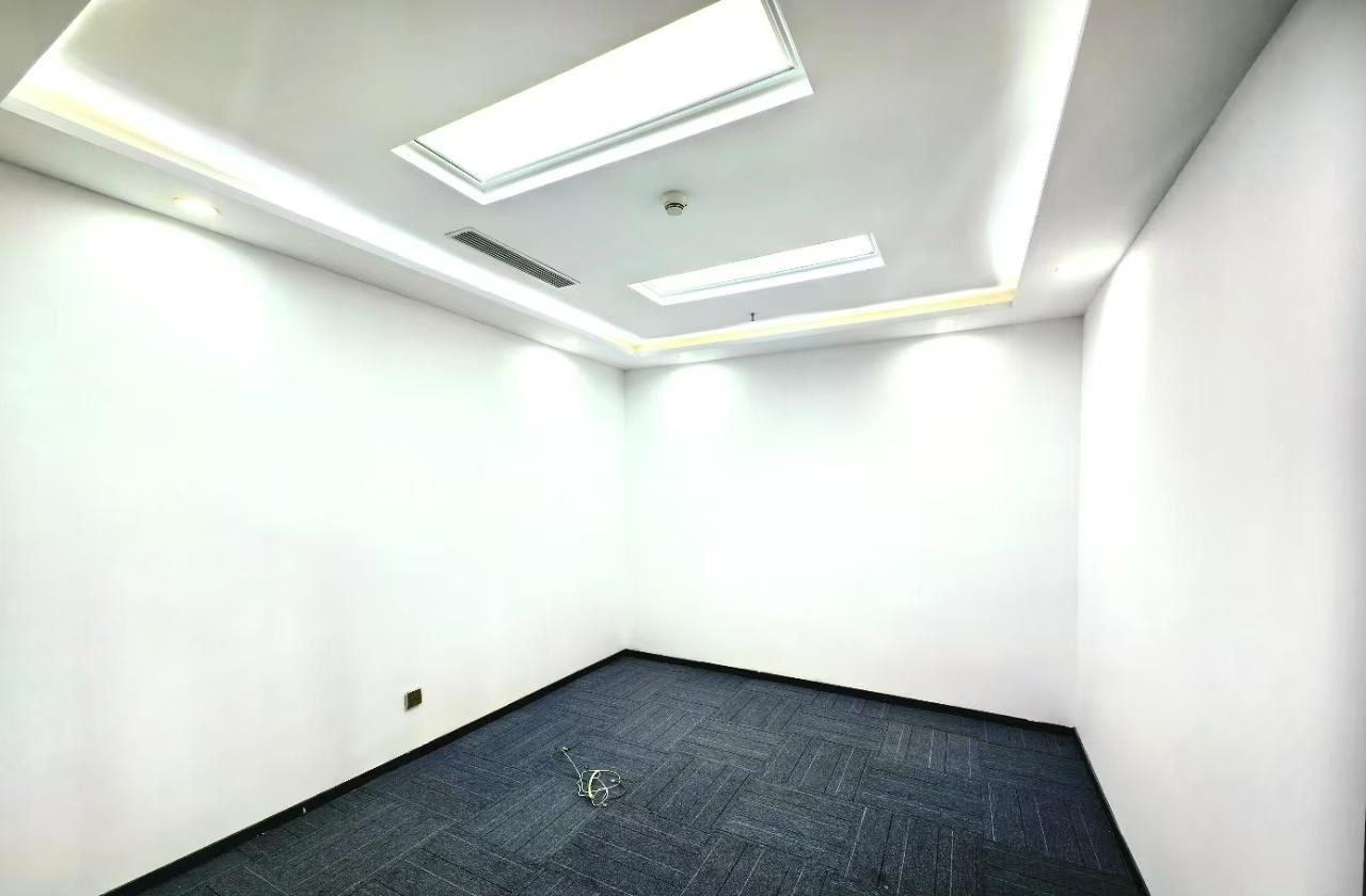 深圳福田中心区办公空间｜财富大厦280㎡精装户型