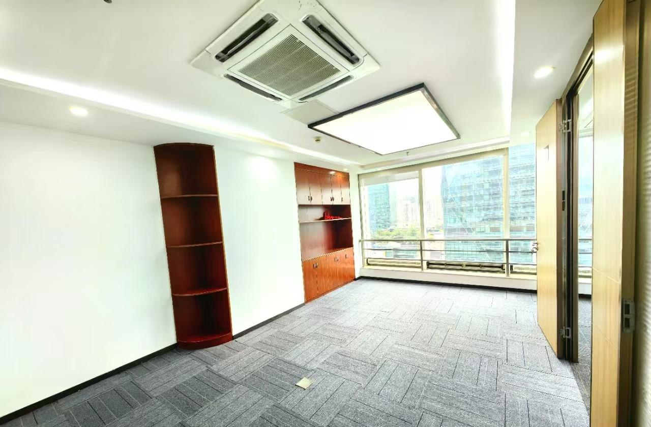 深圳福田中心区办公空间｜财富大厦280㎡精装户型