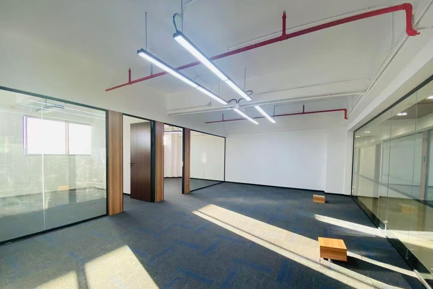 深圳清湖办公空间｜恒博利荣丰产业园200㎡精装户型