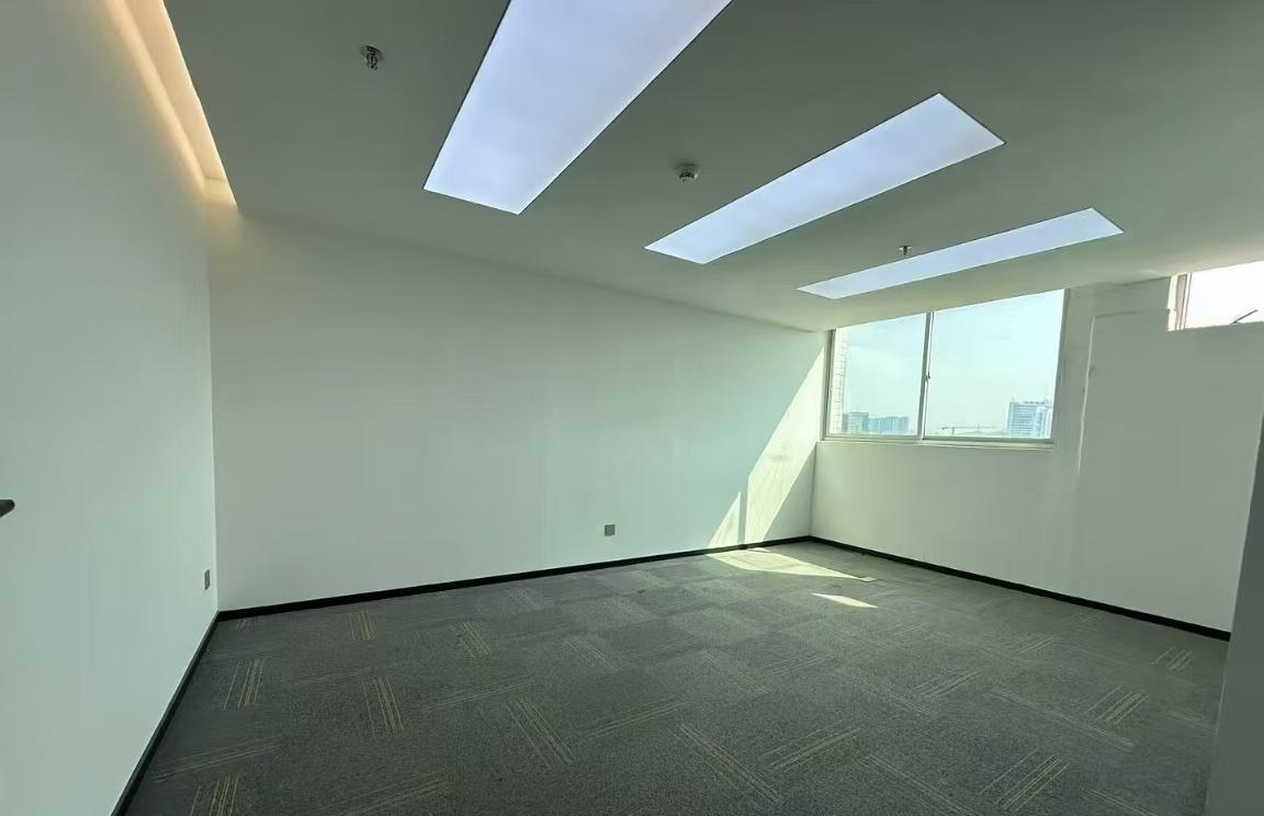 深圳清湖办公空间｜恒博利荣丰产业园200㎡精装户型