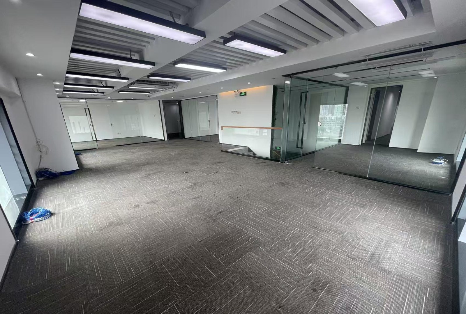 深圳西乡办公空间｜艺峦-2座273㎡精装户型
