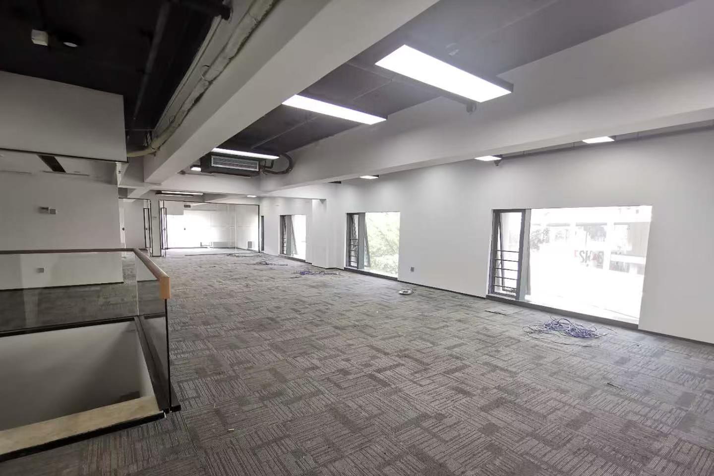 深圳西乡办公空间｜艺峦-2座388㎡精装户型