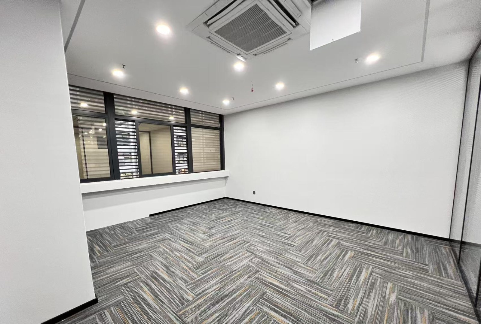深圳车公庙办公空间｜红松大厦453㎡精装户型