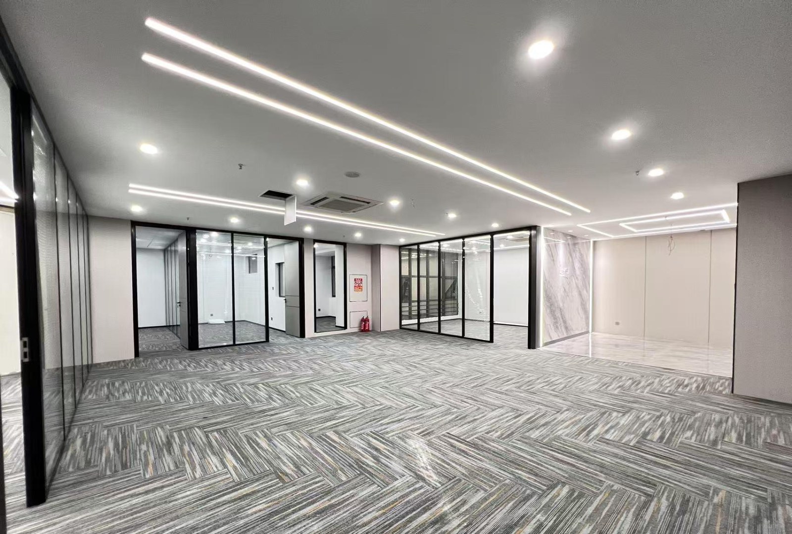 深圳车公庙办公空间｜红松大厦453㎡精装户型