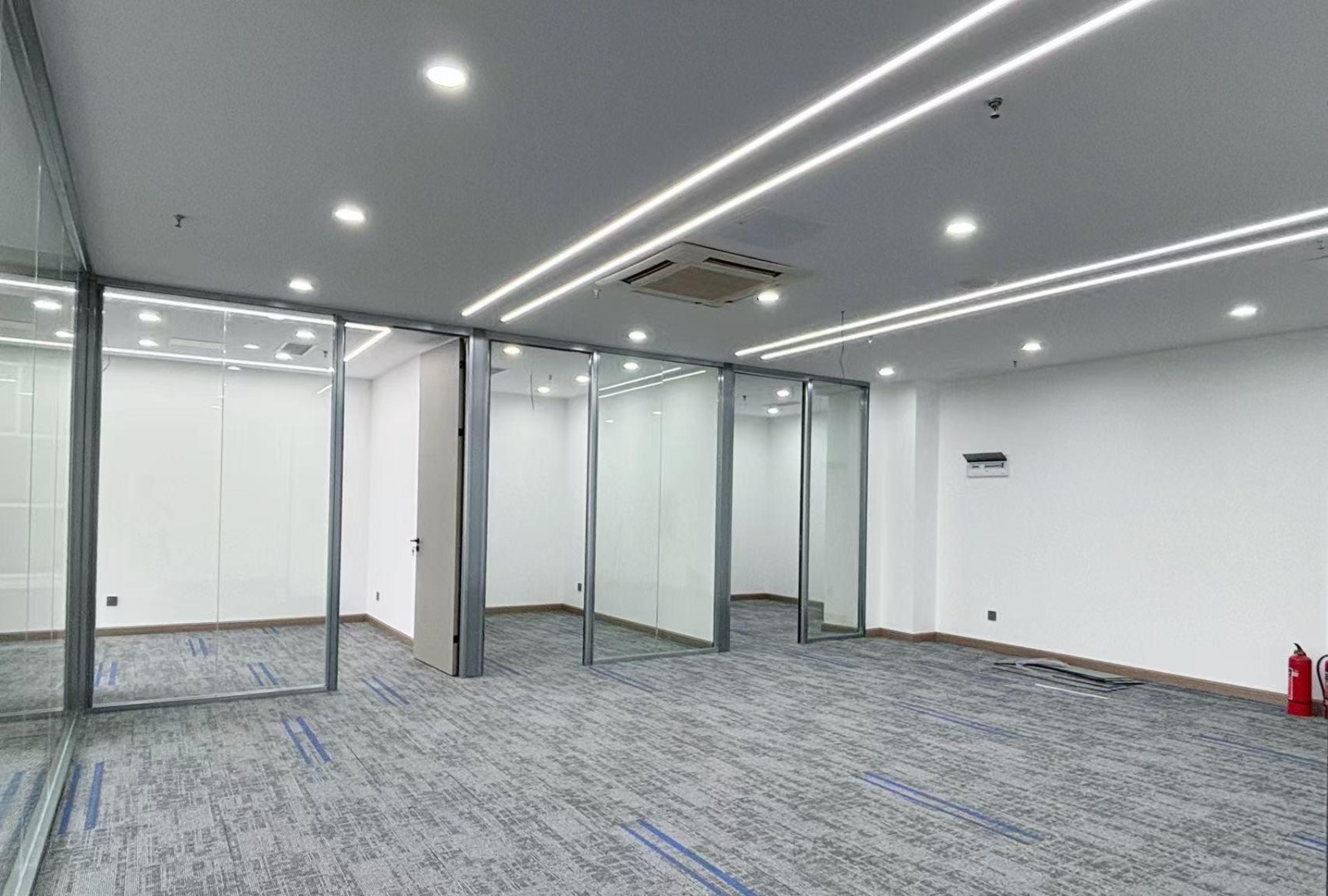 深圳车公庙办公空间｜红松大厦318㎡精装户型
