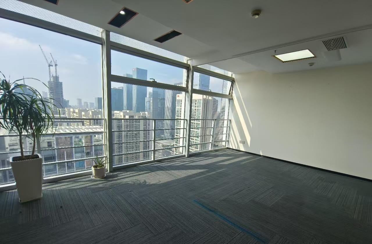 深圳福田中心区办公空间｜星河世纪大厦218㎡精装户型
