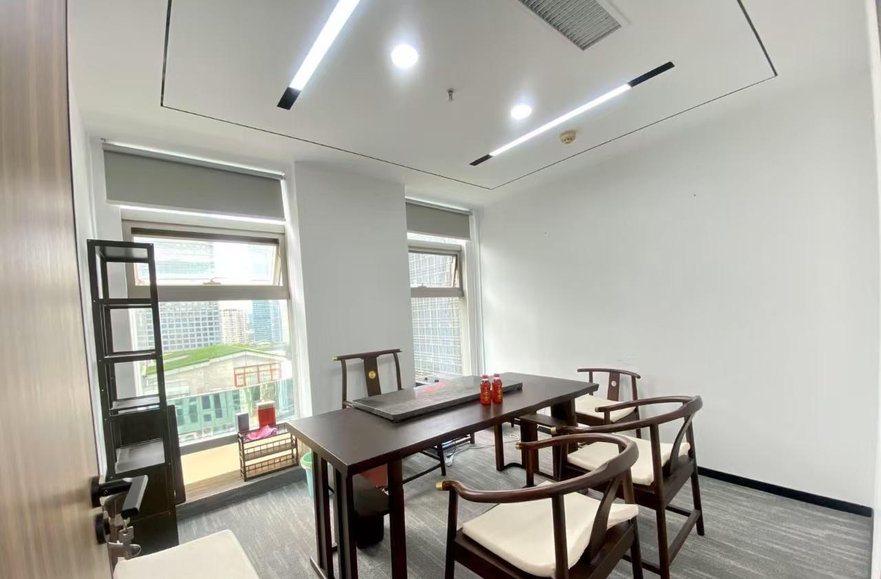 深圳福田中心区办公空间｜华融大厦118㎡精装户型