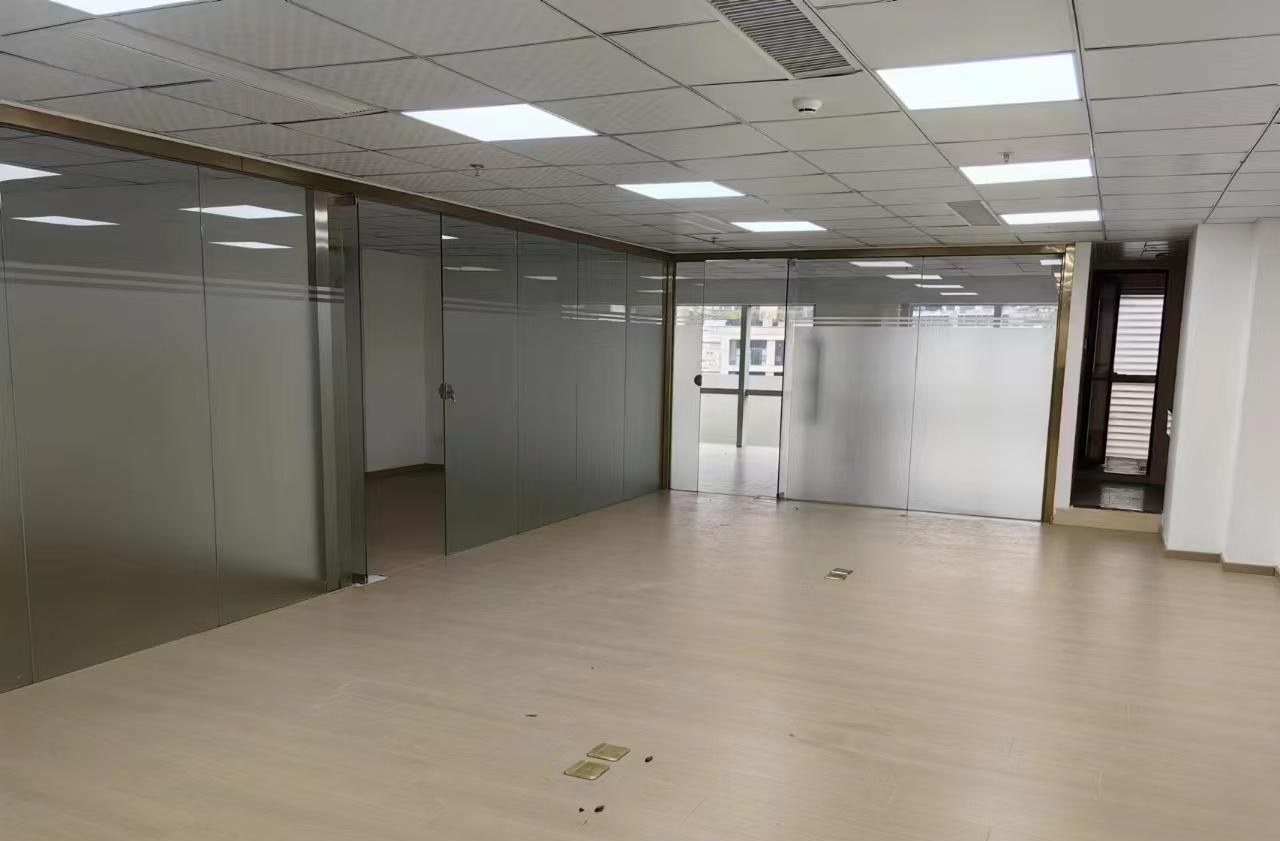 深圳宝安中心区办公空间｜龙光世纪大厦350㎡精装户型