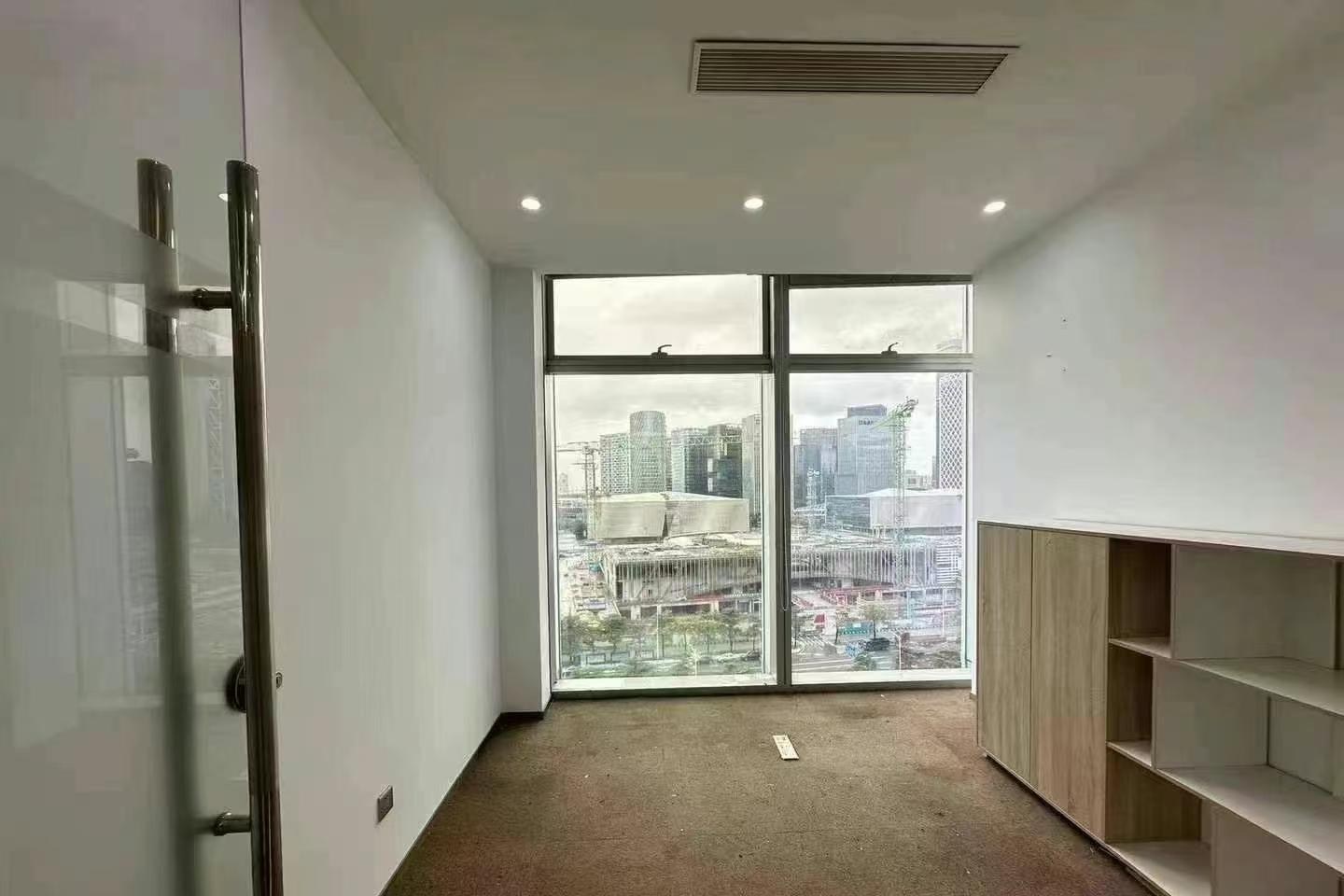 深圳宝安中心区办公空间｜前海卓越宝中时代广场168㎡精装户型