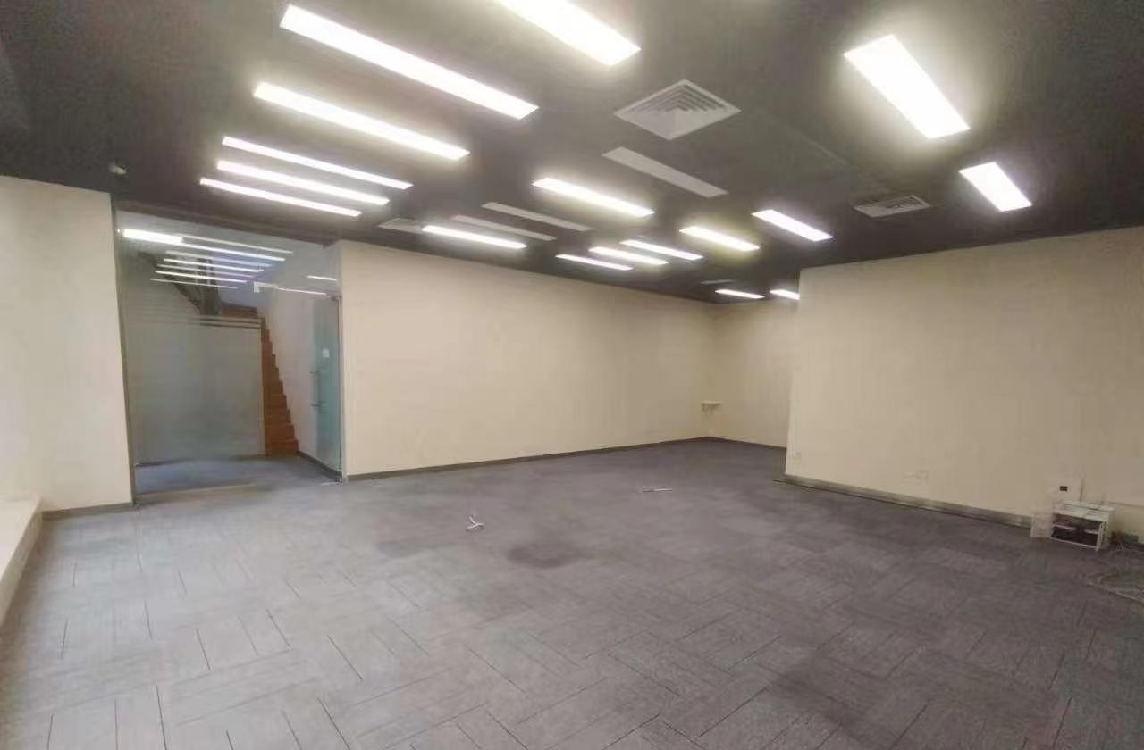 深圳宝安中心区办公空间｜万骏经贸大厦168㎡精装户型