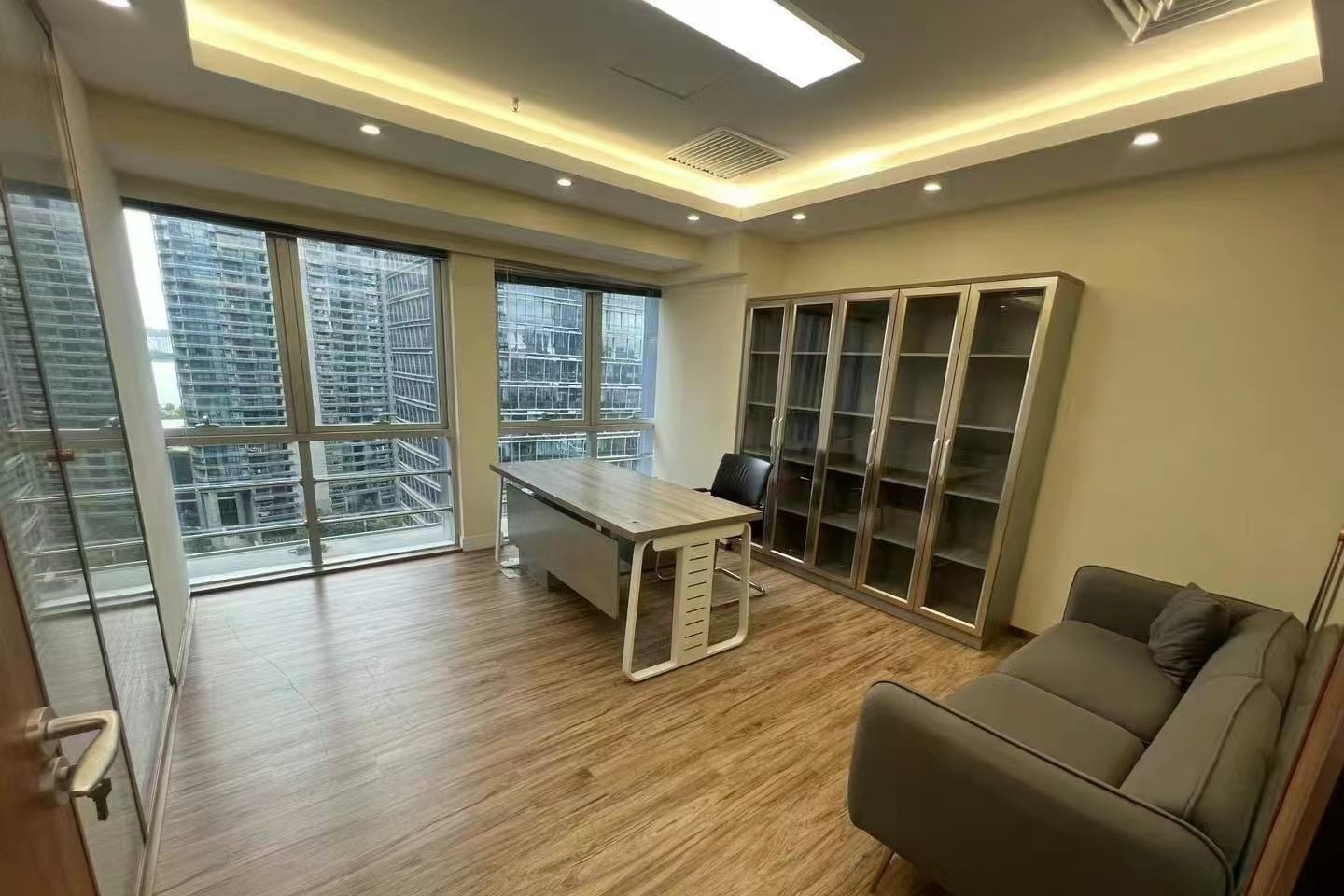 深圳宝安中心区办公空间｜荣超滨海大厦96㎡精装户型