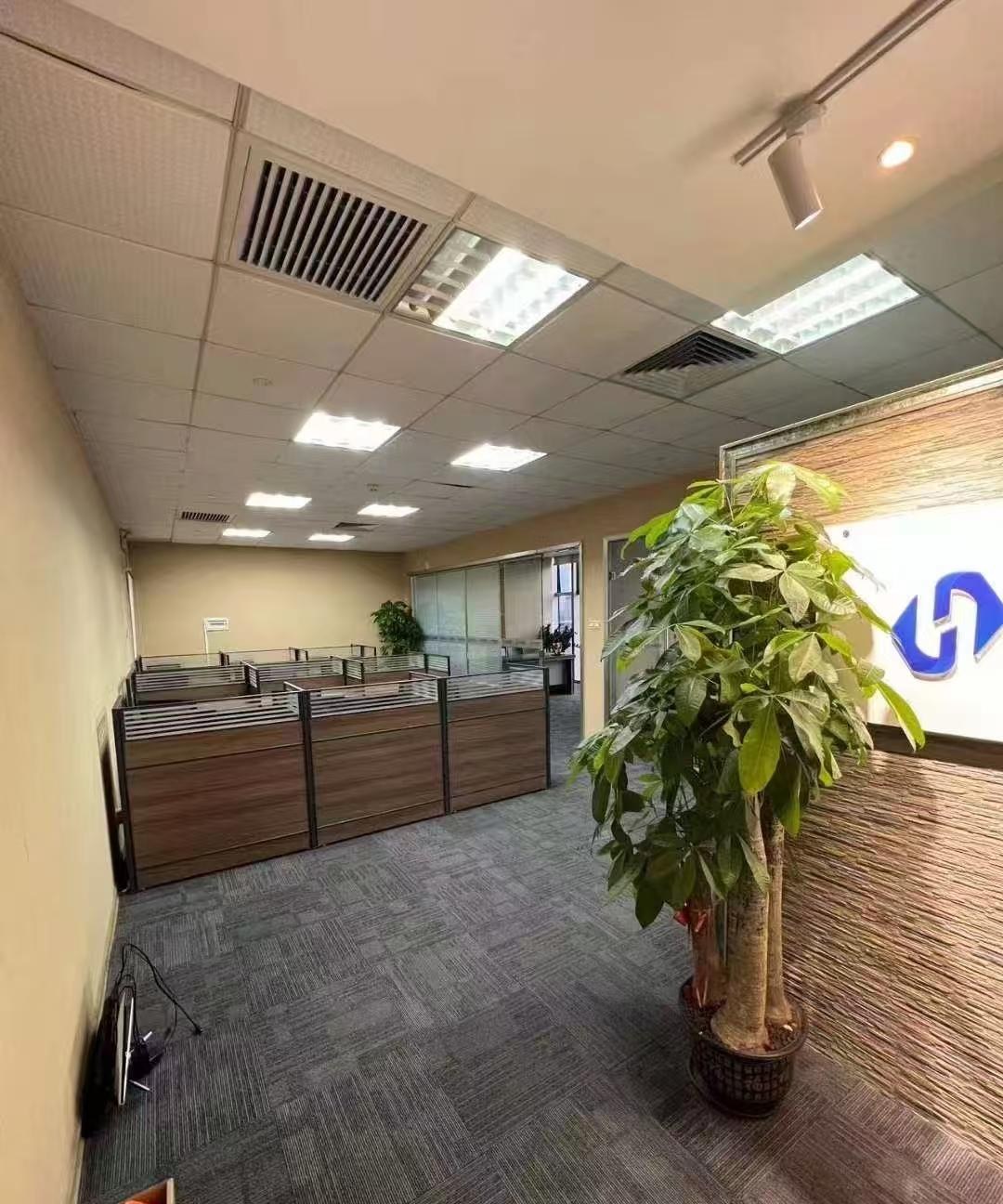 深圳宝安中心区办公空间｜万骏经贸大厦132㎡精装户型