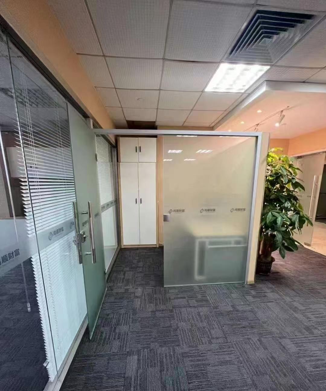 深圳宝安中心区办公空间｜万骏经贸大厦132㎡精装户型
