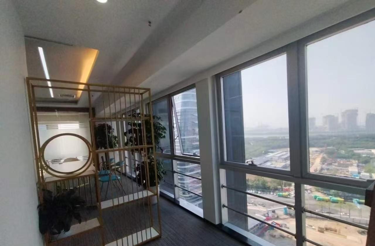 深圳宝安中心区办公空间｜荣超滨海大厦137㎡精装户型