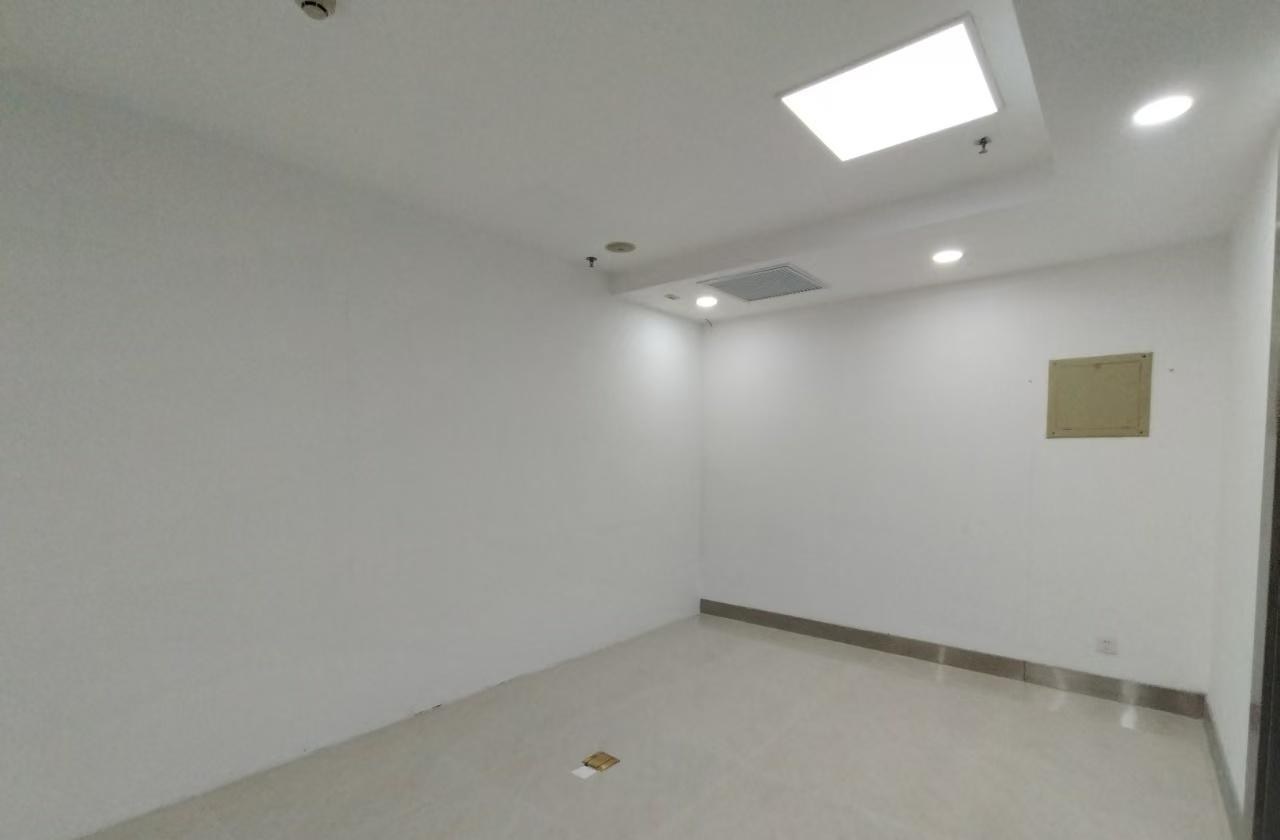 深圳宝安中心区办公空间｜荣超滨海大厦355㎡精装户型