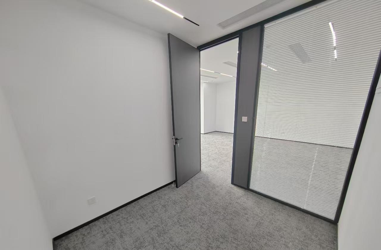 深圳科技园南区办公空间｜阳光粤海大厦135㎡精装户型