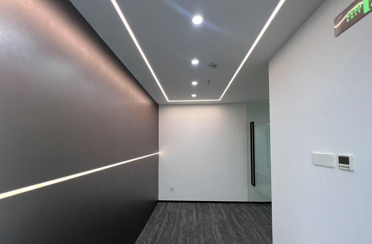 深圳科技园南区办公空间｜飞亚达科技大厦167㎡精装户型