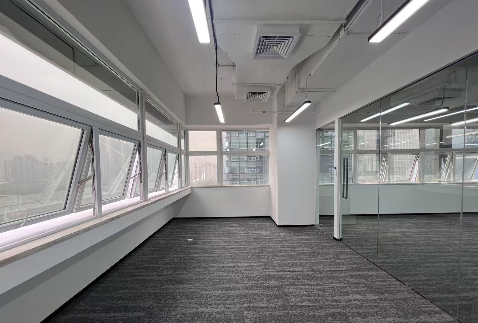 深圳科技园南区办公空间｜飞亚达科技大厦167㎡精装户型