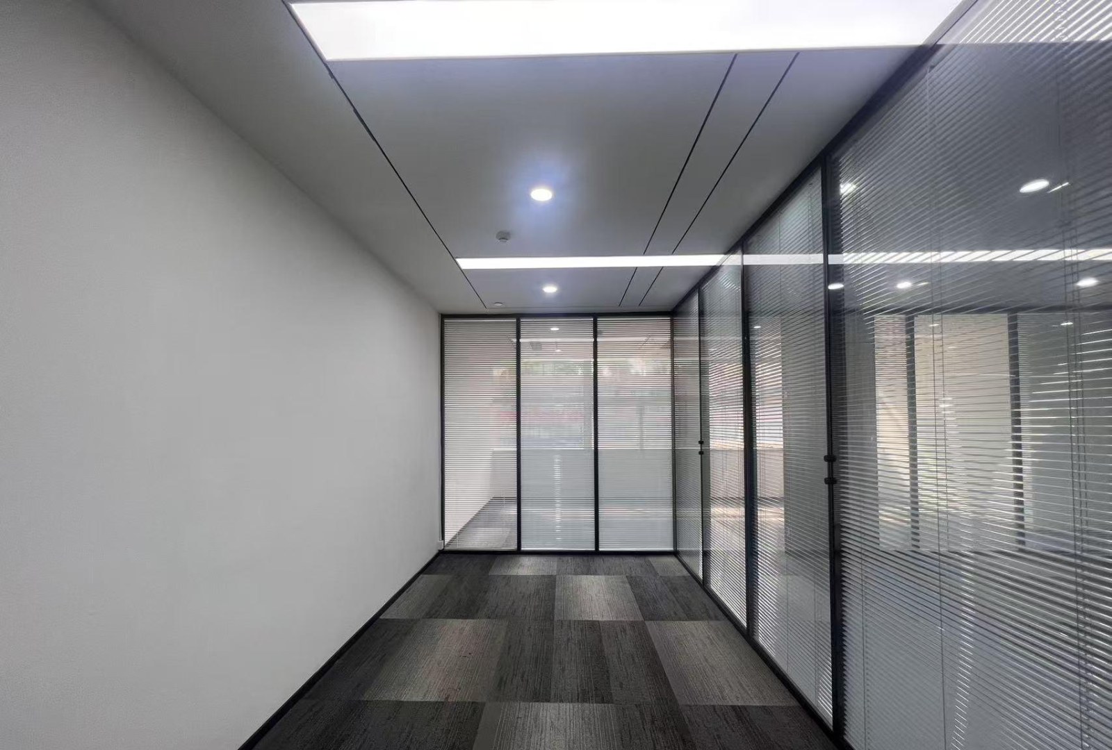 深圳科技园南区办公空间｜飞亚达科技大厦358㎡精装户型