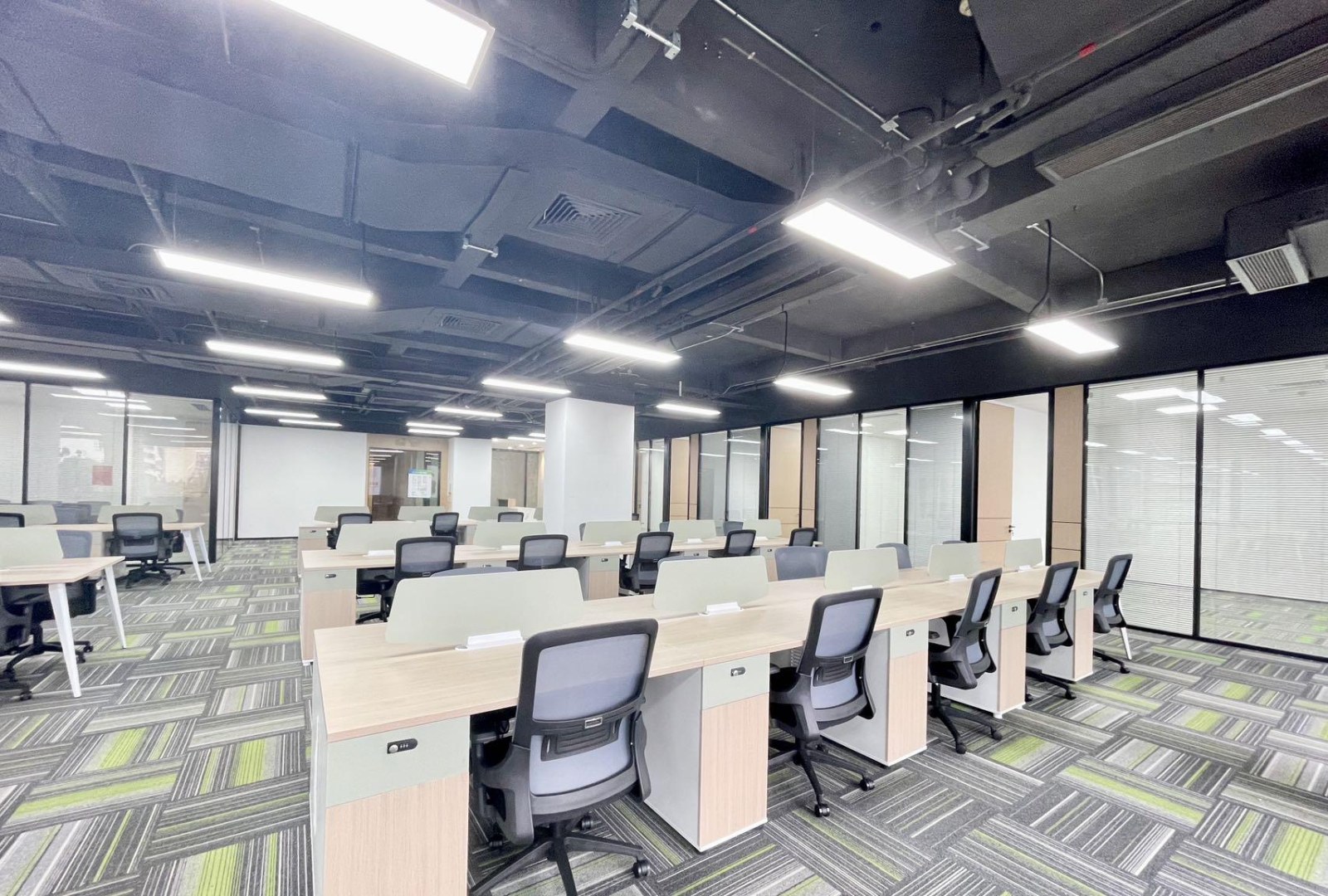深圳科技园中区办公空间｜科兴科学园547.71㎡精装户型