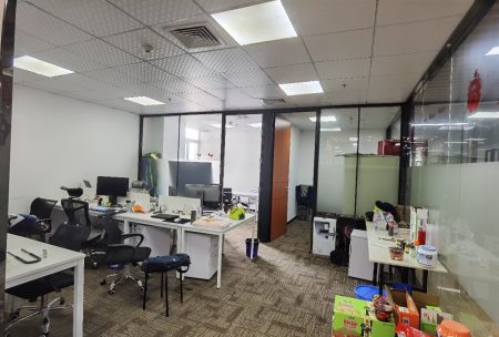 深大地铁站A3出口，198㎡办公空间出租，全包价6415，可办红本租赁凭证