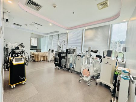 中洲控股492㎡美容专用盘！带上下水+独立洗手间+6美容室，5.8万/月含税含管理费