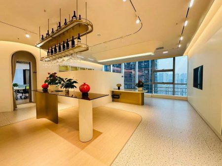 南油核心区现成豪装直播场地｜阳光科创中心488㎡ 3+1格局 朝南电梯口