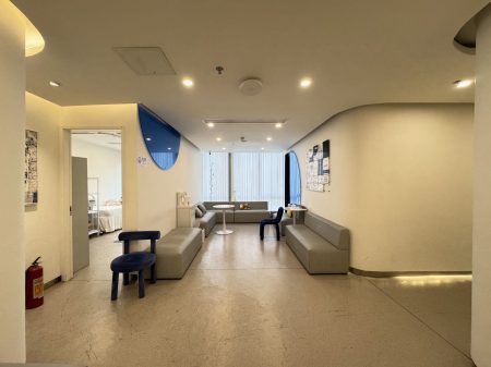 瀚森大厦318㎡医美办公室出租｜ 9+1格局 · 开发商直租 · 双地铁上盖