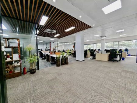 中电照明大厦730㎡高性价比办公室｜45元/㎡ · 双地铁 · 红本备案 · 24小时独立计电